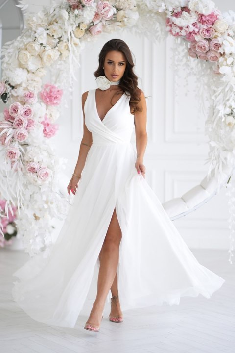 318-04 Długa Sukienka Z Paskiem Z Różyczką - Ecru