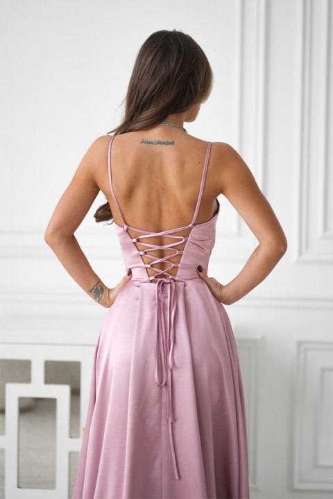 334-20 Połyskująca Suknia Wieczorowa z Gorsetowym Sznurowaniem - różowy