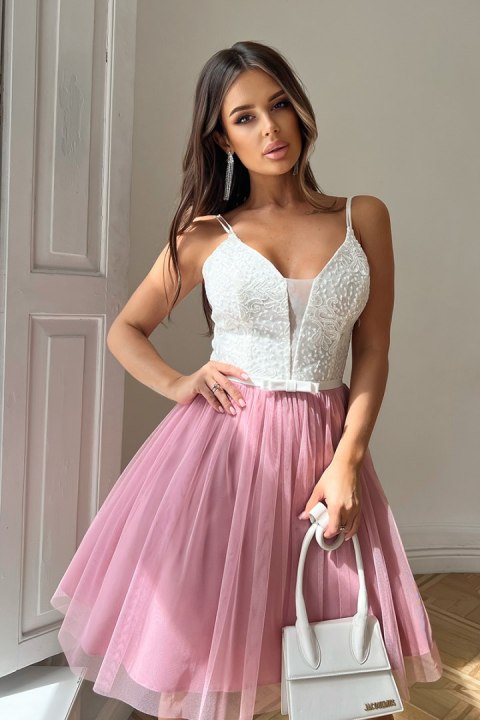 285-36 Krótka Tiulowa Sukienka Na Ramiączkach - różowy