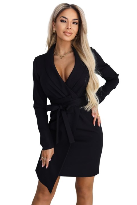 670-1 Elegancka sukienka marynarkowa z paskiem i asymetrycznym dołem - czarna