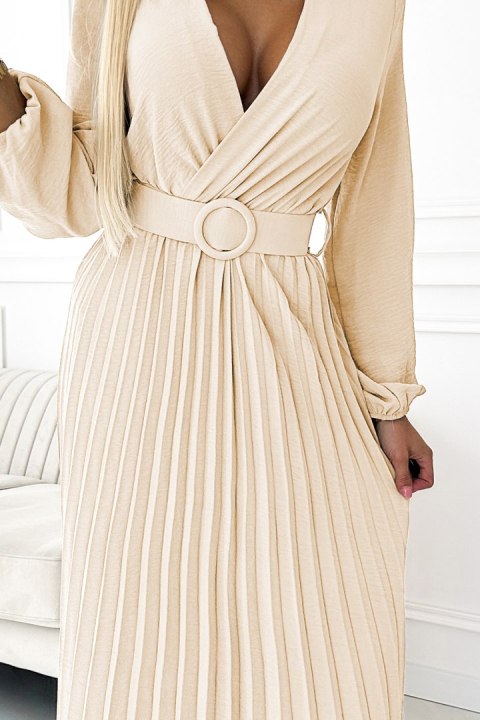 504-7 VIVIANA Plisowana sukienka midi z dekoltem, długim rękawkiem i szerokim paskiem - JASNY BEŻ