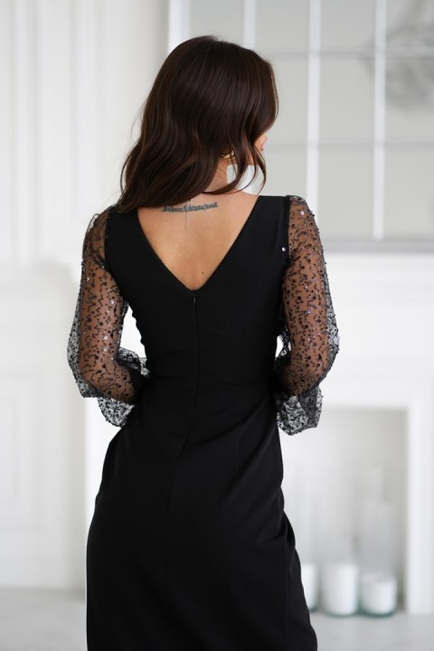 316-06 Krótka Sukienka Z Dwoma Cekinowymi Rękawami - czarny