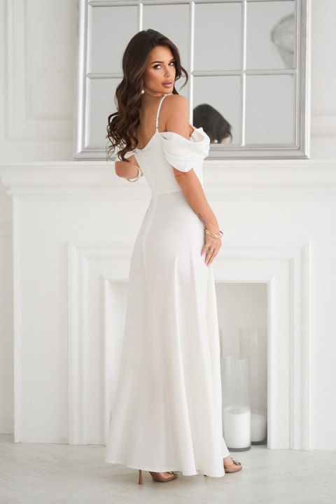 330-04 Elegancka Sukienka Z Drapowaniem, Rozcięciem I Błyszczącą Tkaniną - Ecru